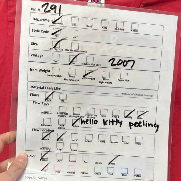 y2k 2007 Sanrio Hello Kitty Rainbow Sunglasses Red Womens S T-Shirt Mexico Made - Picture 8 of 8